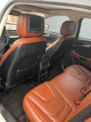 FORD-EDGE-2016