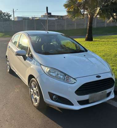 FORD-FIESTA-2015