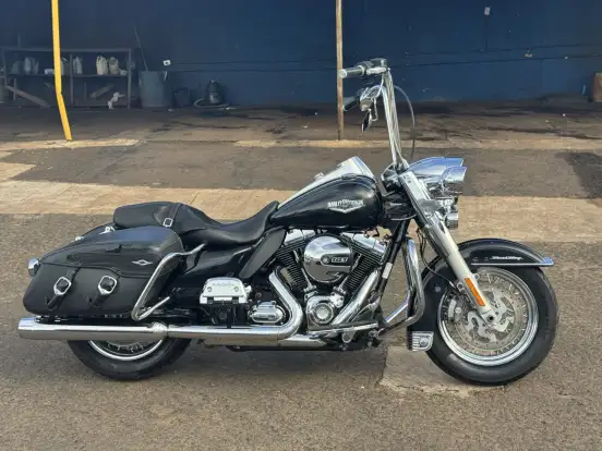 HARLEY-DAVIDSON-ROAD KING CLASSIC HARLEY-DAVIDSON-ROAD KING CLASSIC-2014