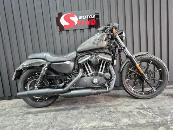 HARLEY-DAVIDSON SPORTSTER IRON 883 