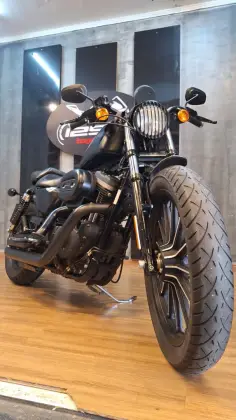 HARLEY-DAVIDSON SPORTSTER XL 883N IRON 