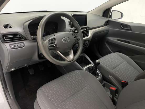 HYUNDAI-HB20S-2024