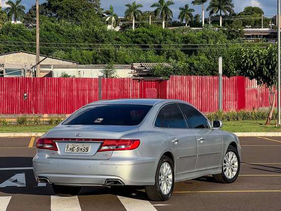 HYUNDAI-AZERA-3.3 MPFI GLS SEDAN V6 24V GASOLINA 4P AUTOMÁTICO HYUNDAI-AZERA-2010