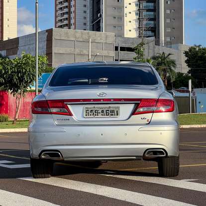 HYUNDAI-AZERA-2010