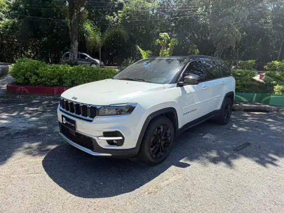 JEEP COMMANDER 1.3 T270 TURBO FLEX LONGITUDE AT6