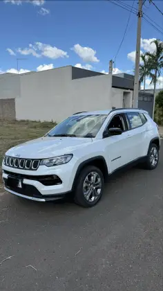 JEEP COMPASS 1.3 T270 TURBO FLEX LONGITUDE AT6 JEEP COMPASS 1.3 T270 TURBO FLEX LONGITUDE AT6