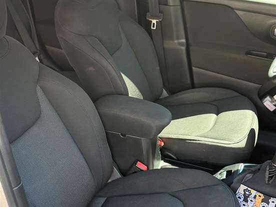 JEEP-RENEGADE-1.8 16V FLEX SPORT 4P AUTOMÁTICO JEEP-RENEGADE-2018