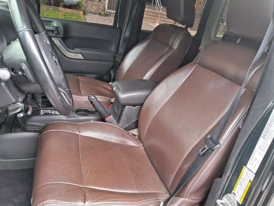 JEEP-WRANGLER-3.6 UNLIMITED SPORT 4X4 V6 GASOLINA 4P AUTOMÁTICO JEEP-WRANGLER-2011