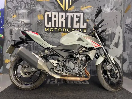 KAWASAKI Z400 
