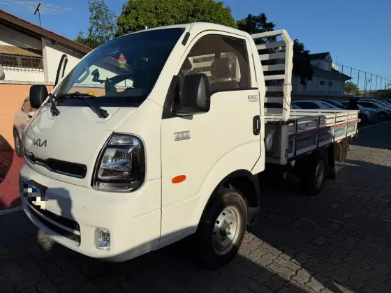 KIA BONGO 2.5 TD DIESEL STD CS 4x4 MANUAL KIA BONGO 2.5 TD DIESEL STD CS 4x4 MANUAL