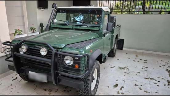 LAND ROVER-DEFENDER-1995