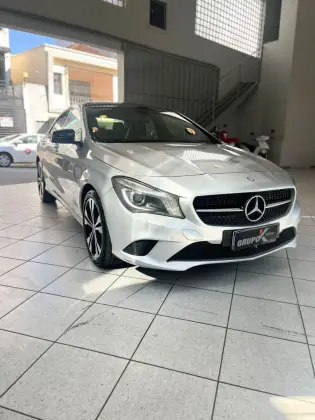 MERCEDES-BENZ CLA 200 1.6 FIRST EDITION TURBO GASOLINA 4P AUTOMATIZADO MERCEDES-BENZ CLA 200 1.6 FIRST EDITION TURBO GASOLINA 4P AUTOMATIZADO