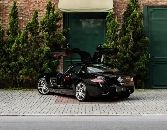 MERCEDES-BENZ-SLS AMG-2011