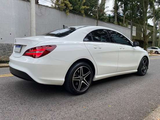 MERCEDES-BENZ-CLA 180-1.6 CGI GASOLINA 7G-DCT MERCEDES-BENZ-CLA 180-2018