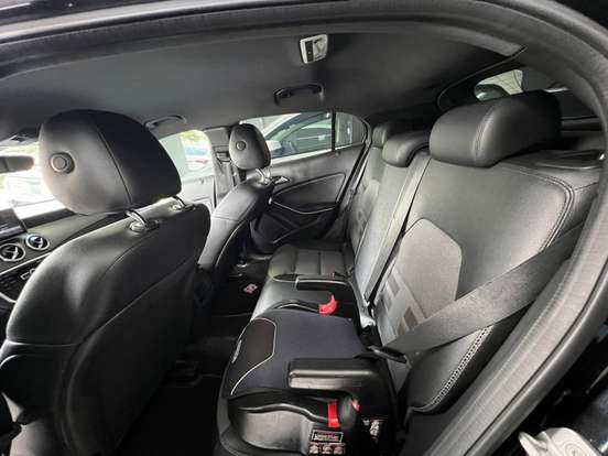 MERCEDES-BENZ-GLA 200-1.6 CGI STYLE 16V TURBO FLEX 4P AUTOMÁTICO MERCEDES-BENZ-GLA 200-2015