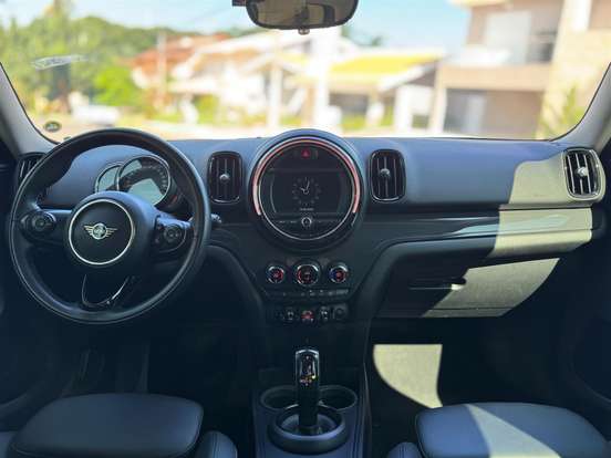 MINI-COUNTRYMAN-2020