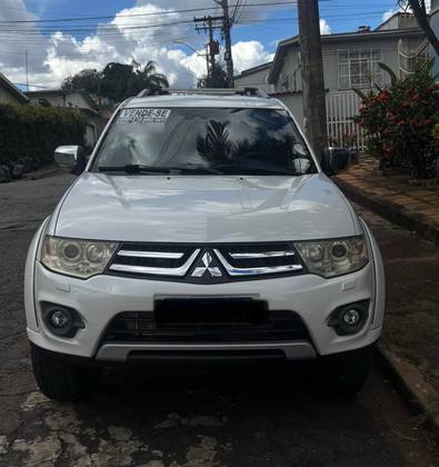 MITSUBISHI PAJERO 3.2 HPE 4X4 7 LUGARES 16V TURBO INTERCOOLER DIESEL 4P AUTOMÁTICO