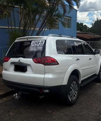 MITSUBISHI-PAJERO-3.2 HPE 4X4 7 LUGARES 16V TURBO INTERCOOLER DIESEL 4P AUTOMÁTICO MITSUBISHI-PAJERO-2016