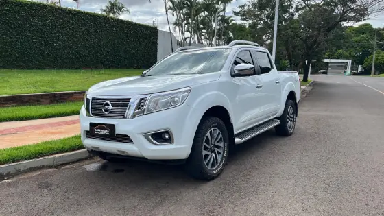 NISSAN FRONTIER 2.3 16V TURBO DIESEL LE CD 4X4 AUTOMÁTICO NISSAN FRONTIER 2.3 16V TURBO DIESEL LE CD 4X4 AUTOMÁTICO