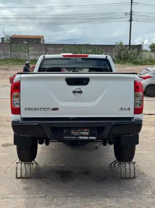NISSAN-FRONTIER-2021