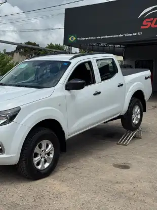 NISSAN-FRONTIER-2021