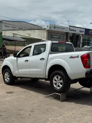 NISSAN-FRONTIER-2021