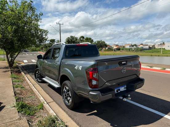 NISSAN-FRONTIER-2023