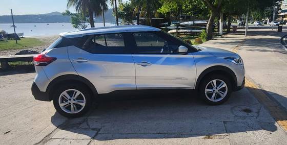 NISSAN KICKS 1.6 16V FLEXSTART S 4P XTRONIC