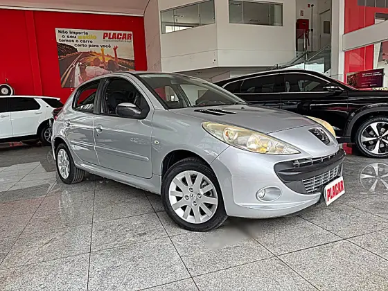 PEUGEOT 207 1.6 XS 16V FLEX 4P AUTOMÁTICO PEUGEOT 207 1.6 XS 16V FLEX 4P AUTOMÁTICO