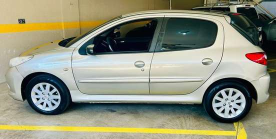 PEUGEOT-207-2010