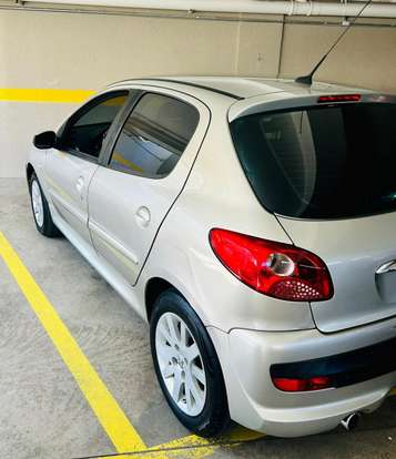 PEUGEOT-207-2010