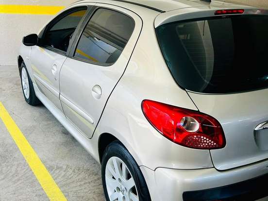 PEUGEOT-207-1.6 XS 16V FLEX 4P AUTOMÁTICO PEUGEOT-207-2010
