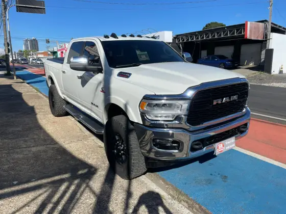 RAM 2500 6.7 I6 TURBO DIESEL LARAMIE CD 4X4 AUTOMÁTICO