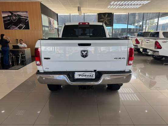 RAM-2500-6.7 LARAMIE 4X4 CD I6 TURBO DIESEL 4P AUTOMÁTICO RAM-2500-2018