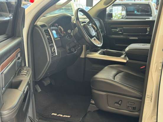 RAM-2500-6.7 LARAMIE 4X4 CD I6 TURBO DIESEL 4P AUTOMÁTICO RAM-2500-2018