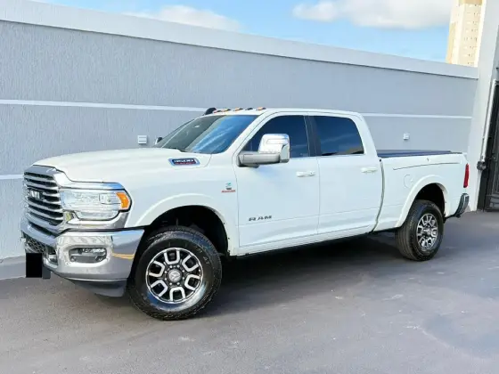 RAM 3500 6.7 I6 TURBO DIESEL LIMITED LONGHORN CD 4X4 AUTOMÁTICO RAM 3500 6.7 I6 TURBO DIESEL LIMITED LONGHORN CD 4X4 AUTOMÁTICO