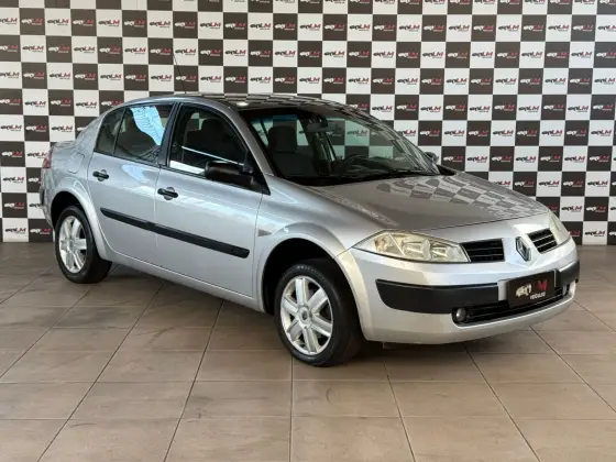 RENAULT MEGANE 1.6 EXPRESSION 16V FLEX 4P MANUAL