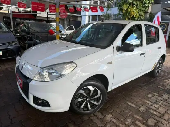 RENAULT SANDERO 1.0 AUTHENTIQUE 16V FLEX 4P MANUAL