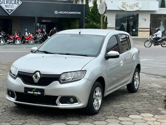 RENAULT SANDERO 1.6 DYNAMIQUE 8V FLEX 4P MANUAL