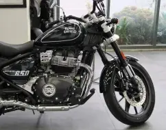 ROYAL ENFIELD METEOR 650 ASTRAL ROYAL ENFIELD METEOR 650 ASTRAL