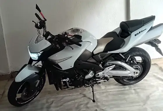 SUZUKI B-KING 