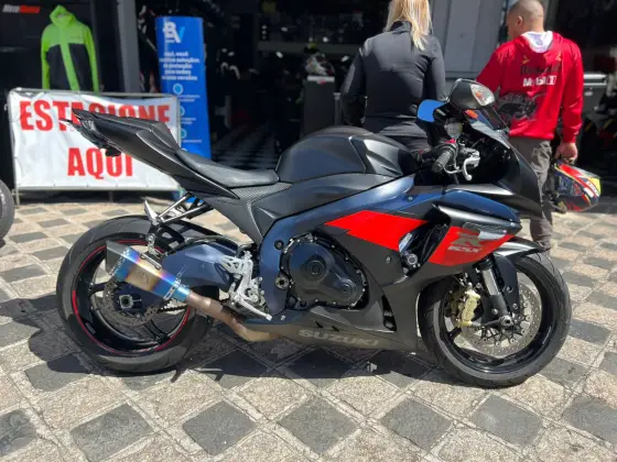 SUZUKI GSX-R1000 