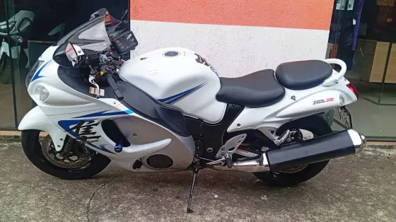 SUZUKI HAYABUSA GSX1300R 