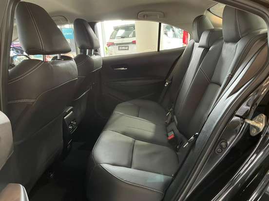 TOYOTA-COROLLA-2024