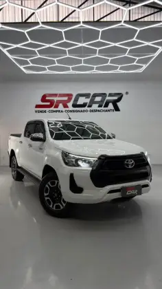 TOYOTA HILUX 2.8 D-4D TURBO DIESEL CD POWER PACK 4X4 MANUAL TOYOTA HILUX 2.8 D-4D TURBO DIESEL CD POWER PACK 4X4 MANUAL
