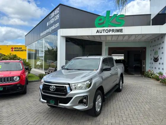 TOYOTA HILUX 2.8 SR 4X4 CD 16V DIESEL 4P AUTOMÁTICO