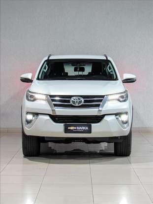 TOYOTA-HILUX SW4-2019
