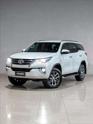 TOYOTA-HILUX SW4-2019