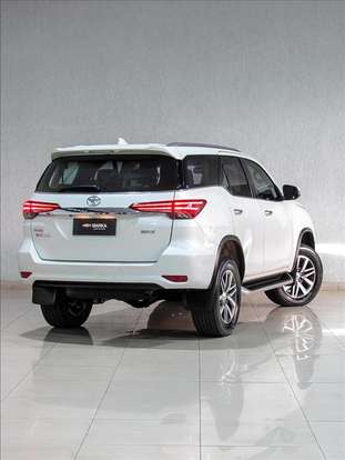 TOYOTA-HILUX SW4-2019