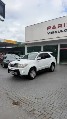 TOYOTA HILUX SW4 3.0 SRV 4X4 16V TURBO INTERCOOLER DIESEL 4P AUTOMÁTICO